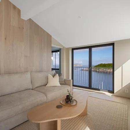 Appartement With Amazing Views Henningsvær